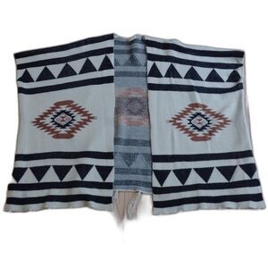 debut Fringed Knit Poncho with Geometric Pattern Size S/M